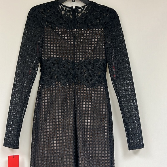 Monique Lhuillier imported lace, long sleeve long gown - Picture 11 of 14